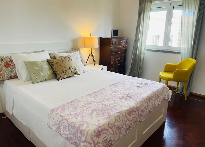 Alvide Quarto em Acomodações Particulares *